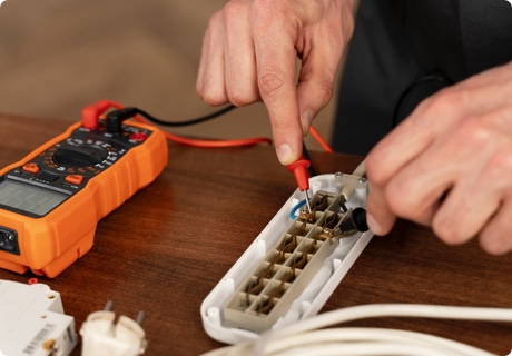 ¿Qué es la electricidad y cómo funciona? Guía completa desde cero