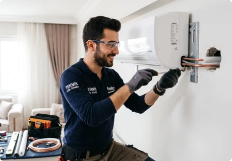 Instalación de aire acondicionado split: el procedimiento completo que sigue un técnico, de la visita a la puesta en marcha